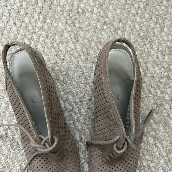 Franco sarto lace up  peep toe heels brown size 8 tan - Picture 3 of 15